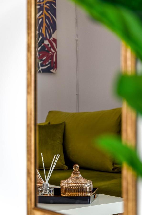 Penthouse 2Bd Apartment In The Heart Of Koukaki Athens Ngoại thất bức ảnh